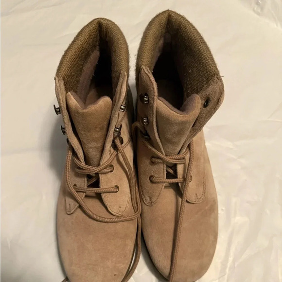BAsport boots tan size 9 - Picture 4 of 8